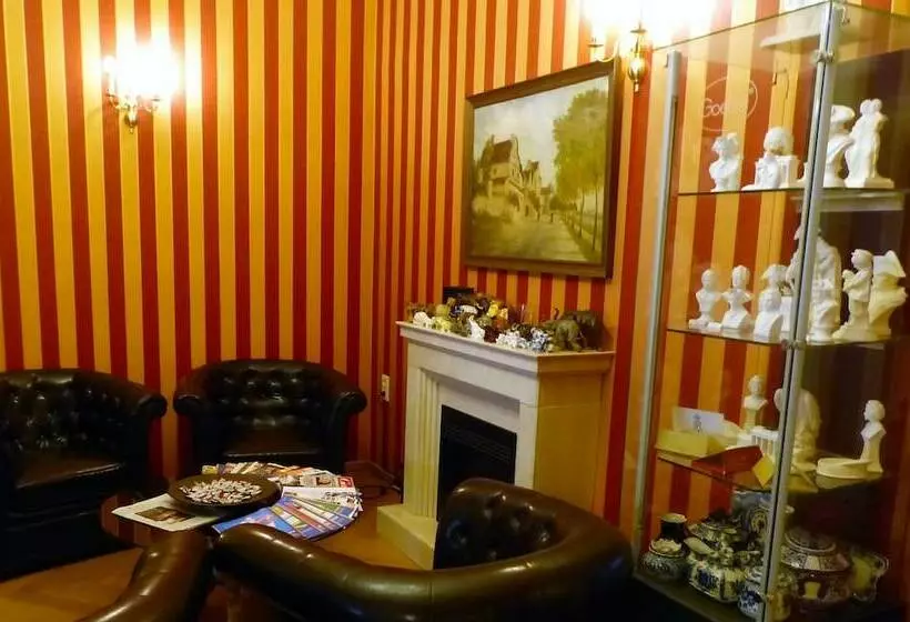 Fotos del hotel Pension Savoy Nähe Kurfürstendamm:  2