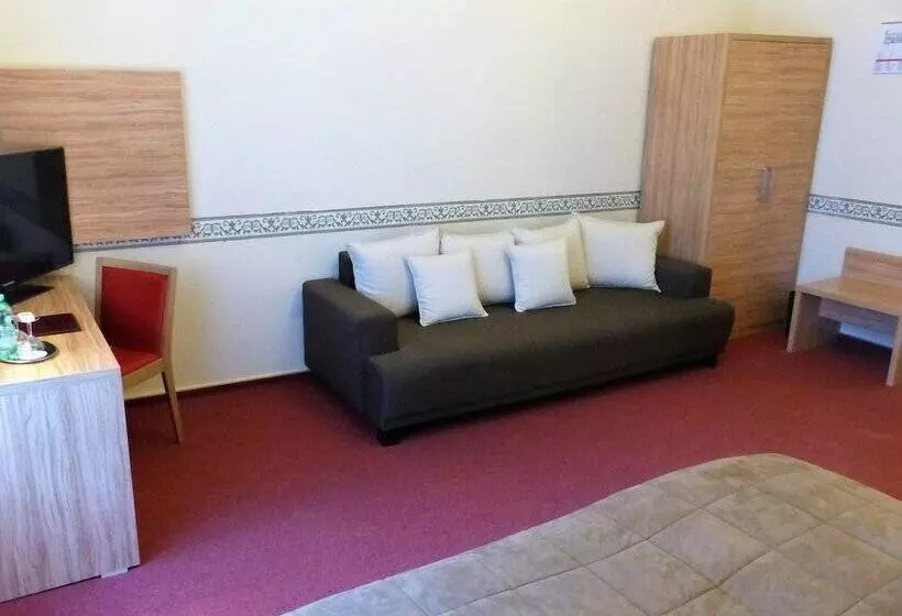 Fotos del hotel Pension Savoy Nähe Kurfürstendamm:  9