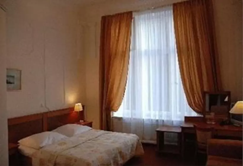 Fotos del hotel Pension Savoy Nähe Kurfürstendamm:  12