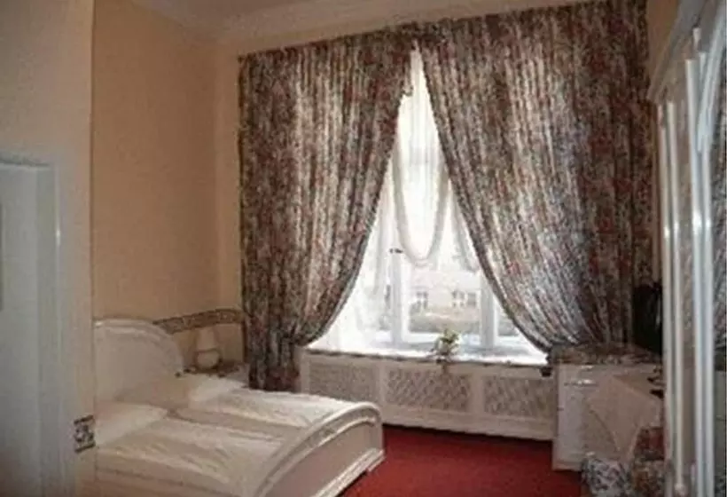 Fotos del hotel Pension Savoy Nähe Kurfürstendamm:  14