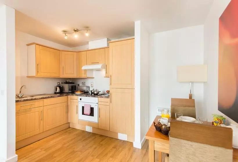 Fotos del hotel Premier Suites Birmingham:  23