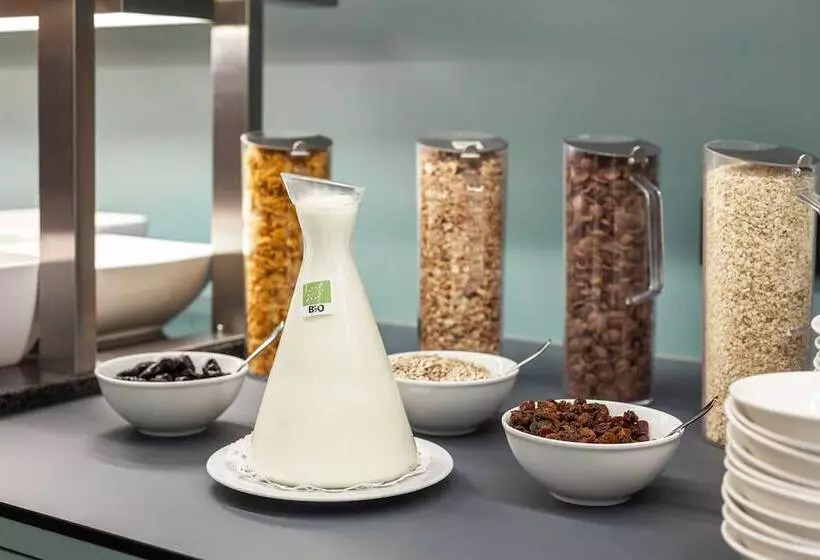 Fotos del hotel Azimut Hotel Vienna:  7