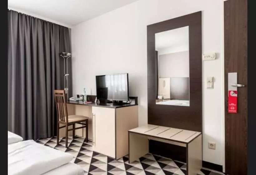 Fotos del hotel Azimut Hotel Vienna:  6