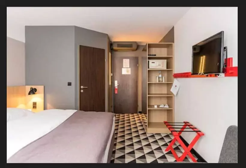 Fotos del hotel Azimut Hotel Vienna:  13