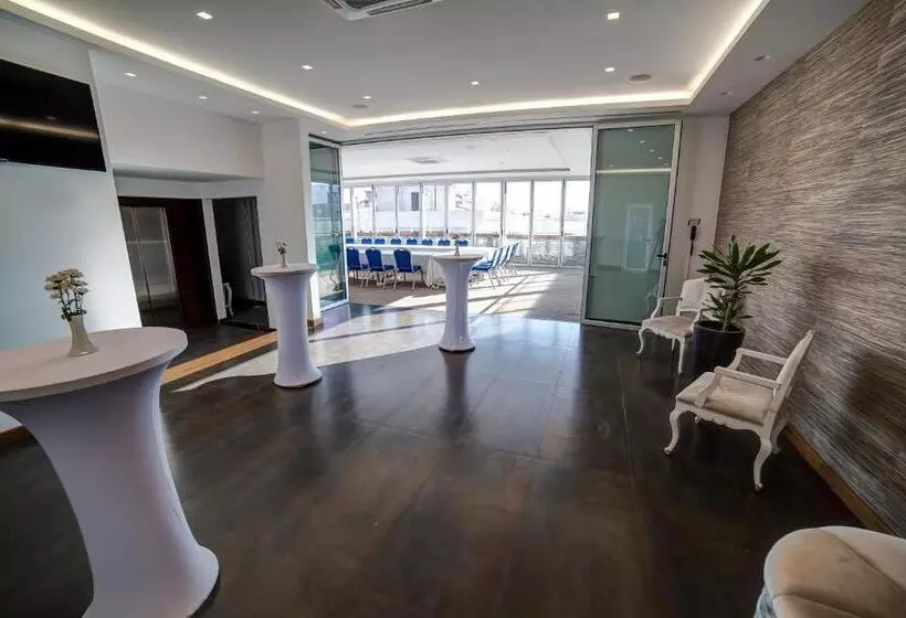 Fotos del hotel Beyond:  3