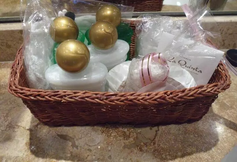 Fotos del hotel Estancia La Quinta:  5