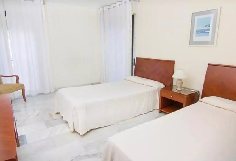 Fotos del hotel Park Plaza Suites Apartamentos:  11