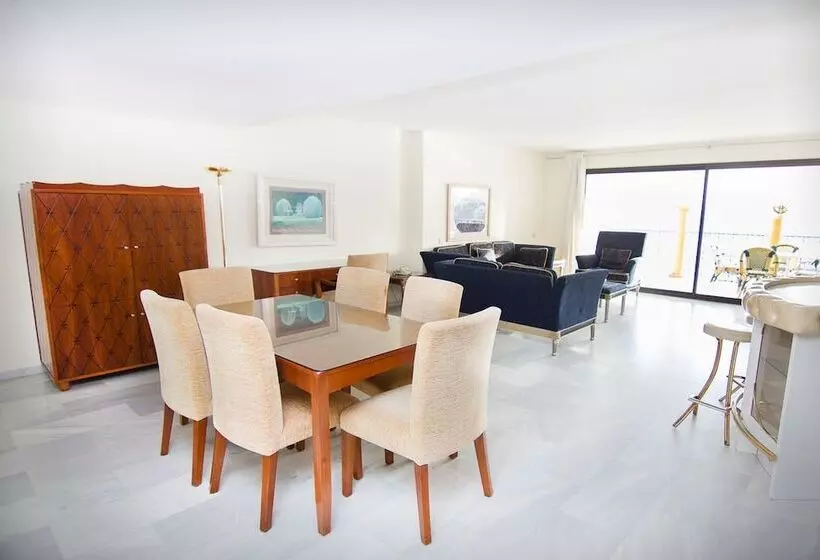 Fotos del hotel Park Plaza Suites Apartamentos:  25