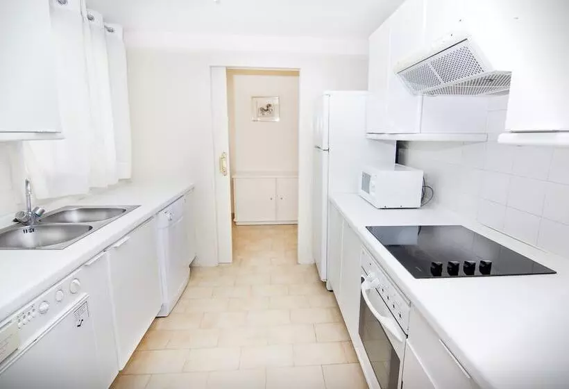 Fotos del hotel Park Plaza Suites Apartamentos:  4