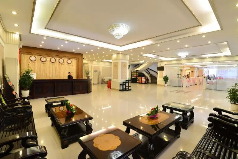 Fotos del hotel Duy Tan Hotel:  9