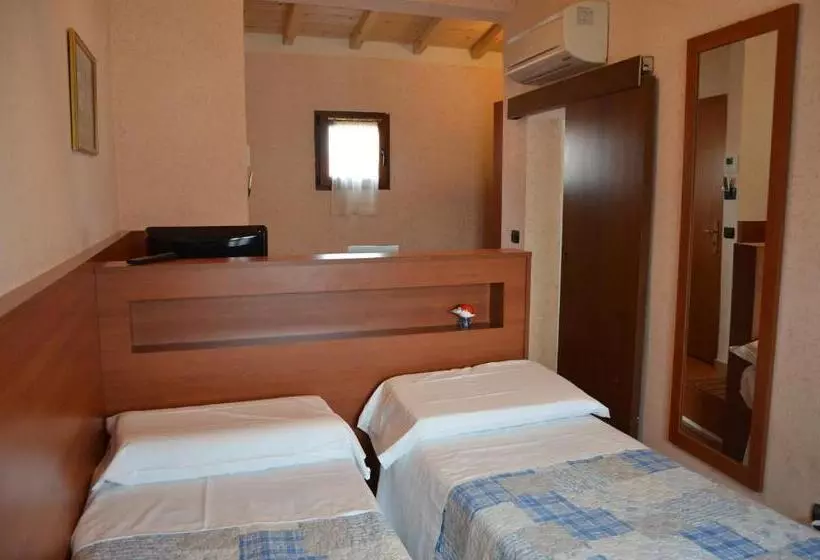 Fotos del hotel Mia Cara:  19