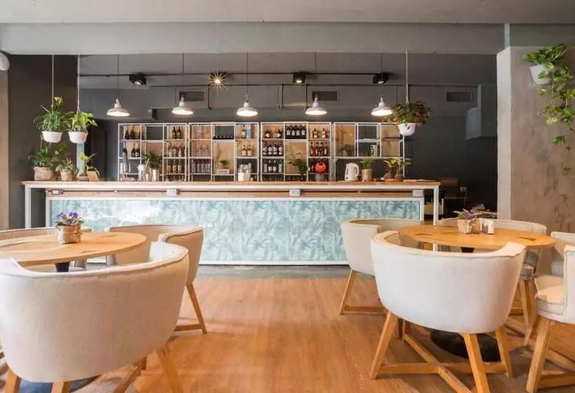 Fotos del hotel Selina Palermo:  4