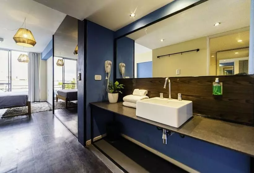 Fotos del hotel Selina Palermo:  17