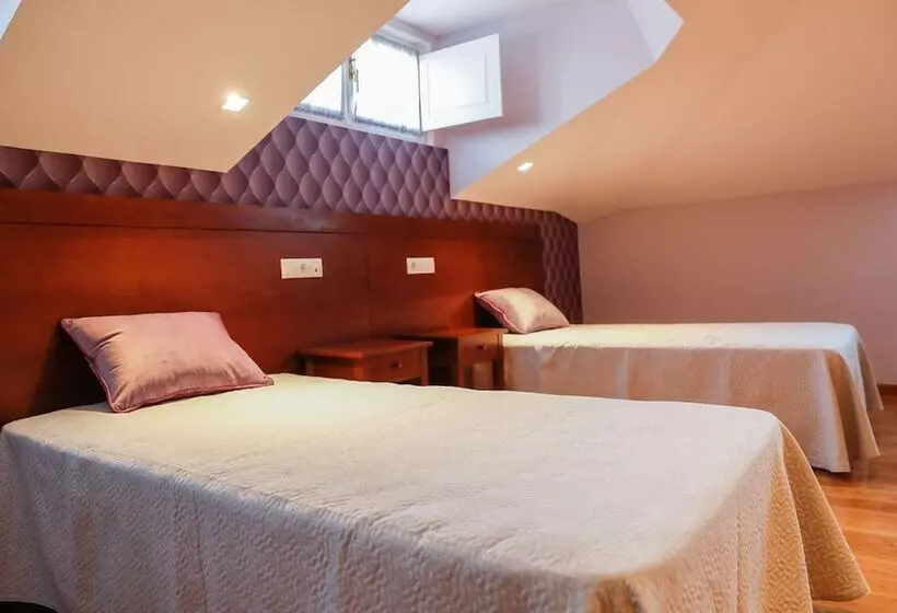 Fotos del hotel Villa de Pravia:  2