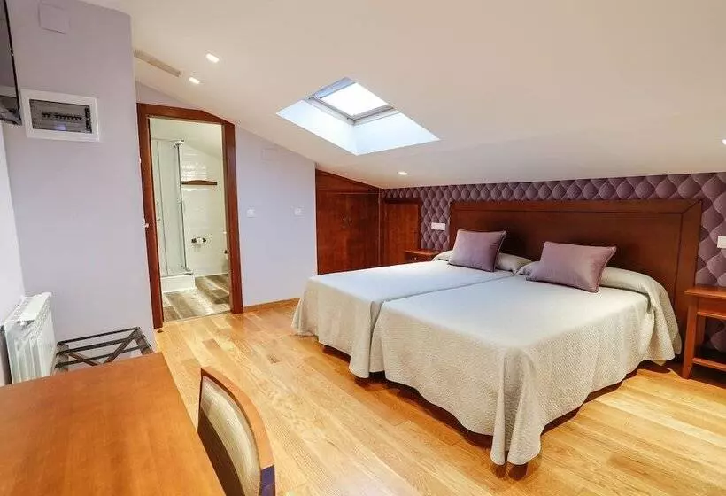 Fotos del hotel Villa de Pravia:  25