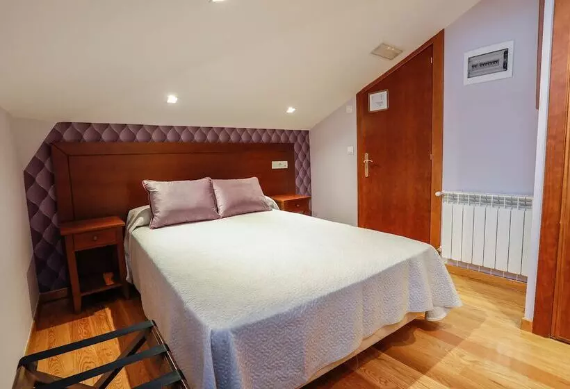 Fotos del hotel Villa de Pravia:  16