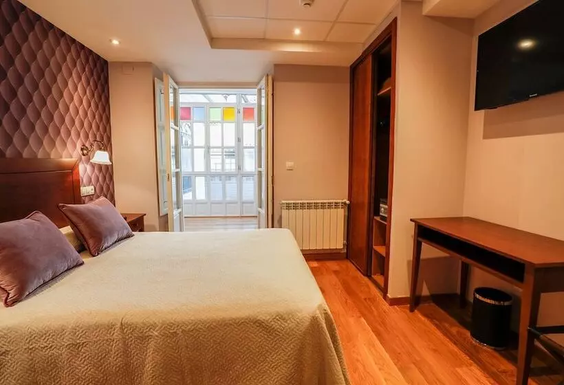 Fotos del hotel Villa de Pravia:  14