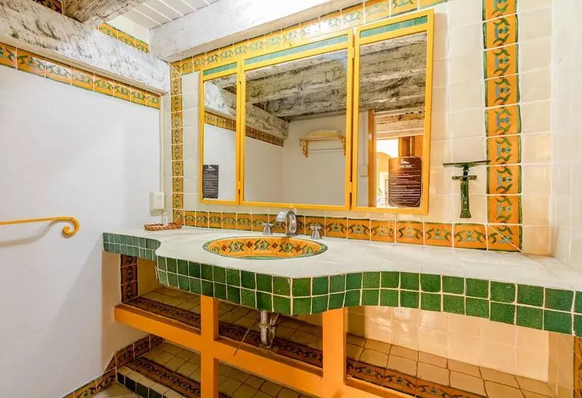 Fotos del hotel Meson De San Sebastian:  16