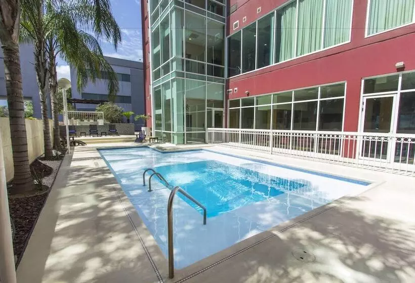 Fotos del hotel Courtyard Monterrey San Jeronimo:  2