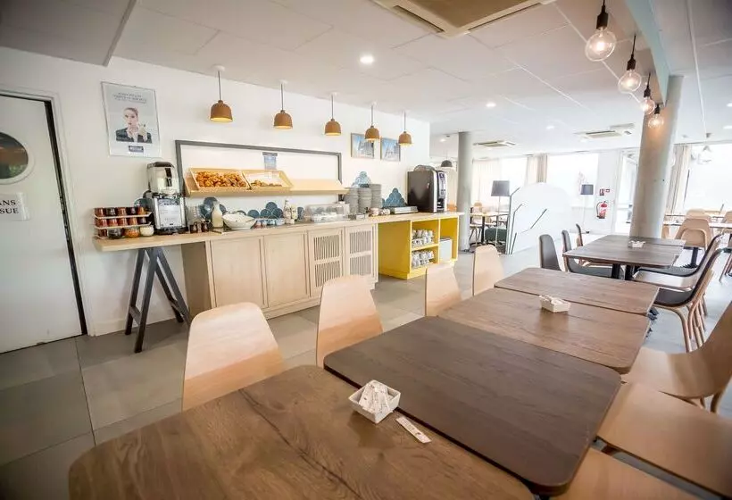 Fotos del hotel Kyriad Clermontferrandsud  La Pardieu:  9