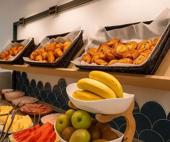 Fotos del hotel Kyriad Clermontferrandsud  La Pardieu:  7