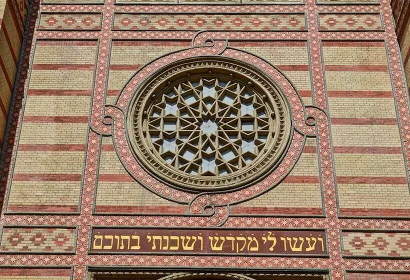 Fotos del hotel Mamaison Residence Izabella Budapest:  5