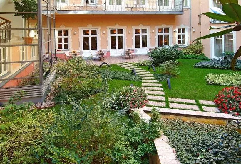 Fotos del hotel Mamaison Residence Izabella Budapest:  15