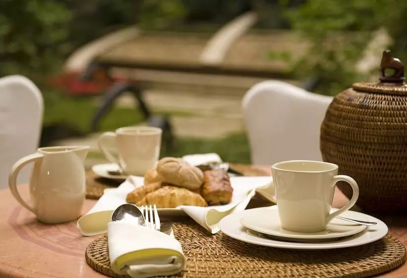 Fotos del hotel Mamaison Residence Izabella Budapest:  10