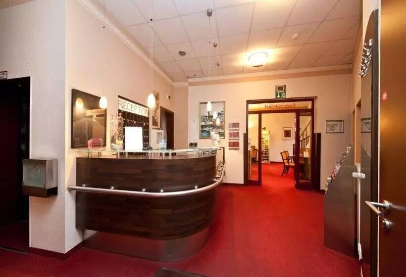 Fotos del hotel Polo Am Zob:  2