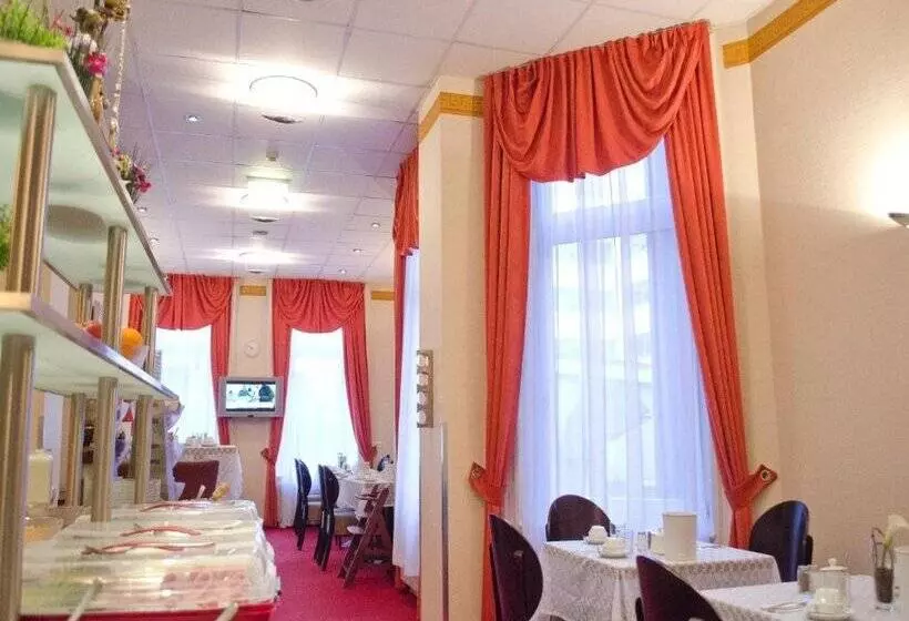 Fotos del hotel Polo Am Zob:  6