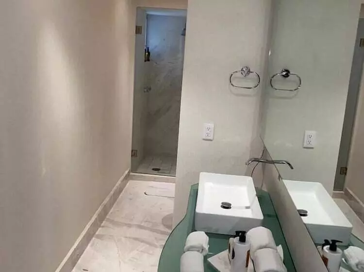 Fotos del hotel Residence L´ Heritage Tennyson By Bluebay:  12