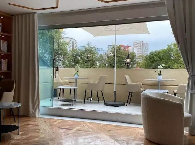 Fotos del hotel Residence L´ Heritage Tennyson By Bluebay:  14