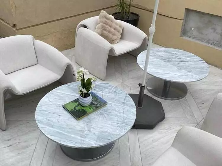 Fotos del hotel Residence L´ Heritage Tennyson By Bluebay:  20