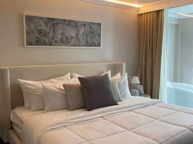 Fotos del hotel Residence L´ Heritage Tennyson By Bluebay:  2