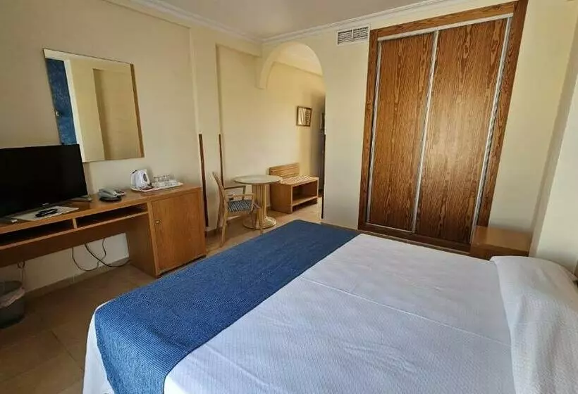 Fotos del hotel Punta Del Cantal:  7