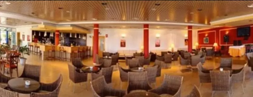 Fotos del hotel Punta Del Cantal:  8