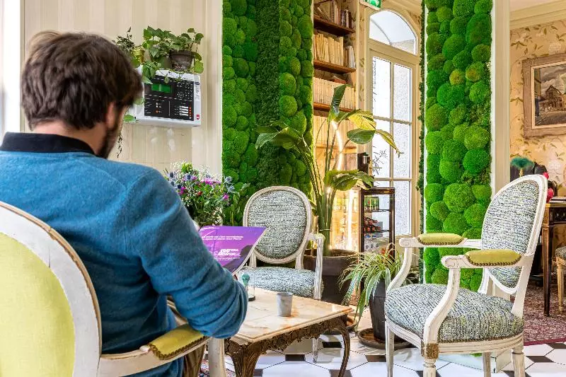 Fotos del hotel Romance Malesherbes By Patrick Hayat:  15