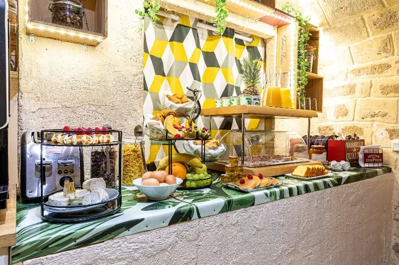 Fotos del hotel Romance Malesherbes By Patrick Hayat:  17