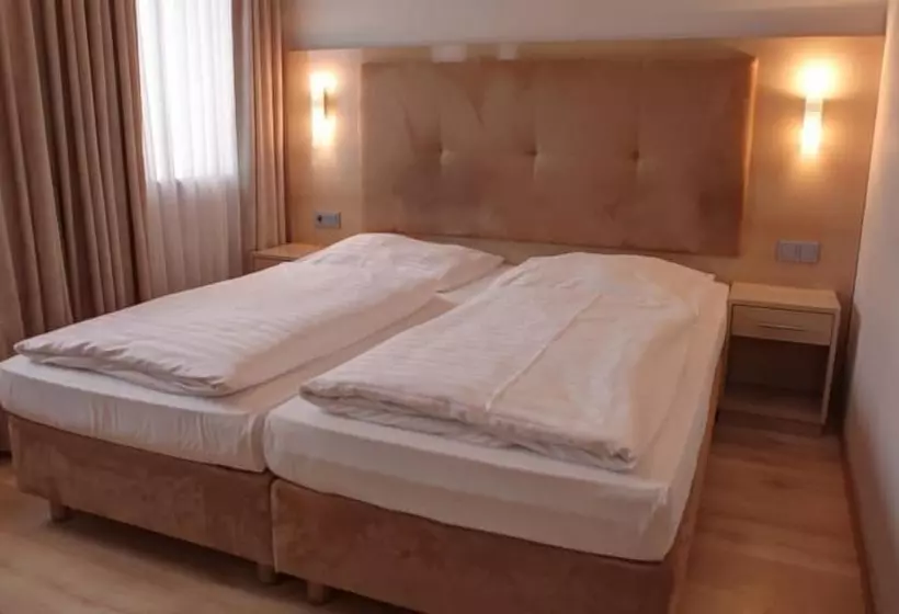 Fotos del hotel Am Kurfürstenplatz - Messe:  16