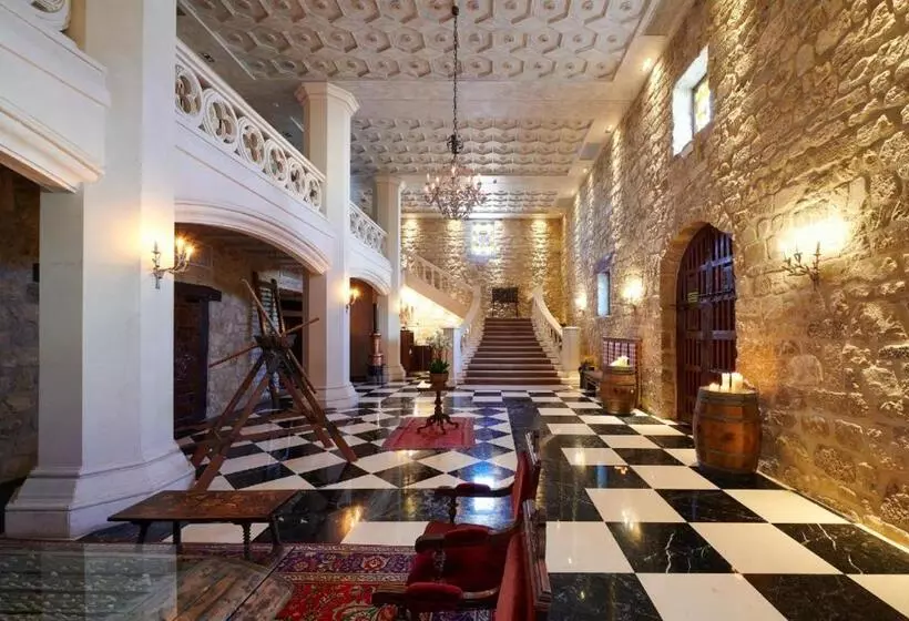 Fotos del hotel Chateau Pago De Cirsus:  10
