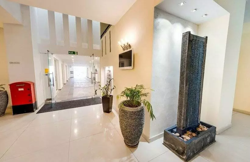 Fotos del hotel St. Julian S Bay:  2