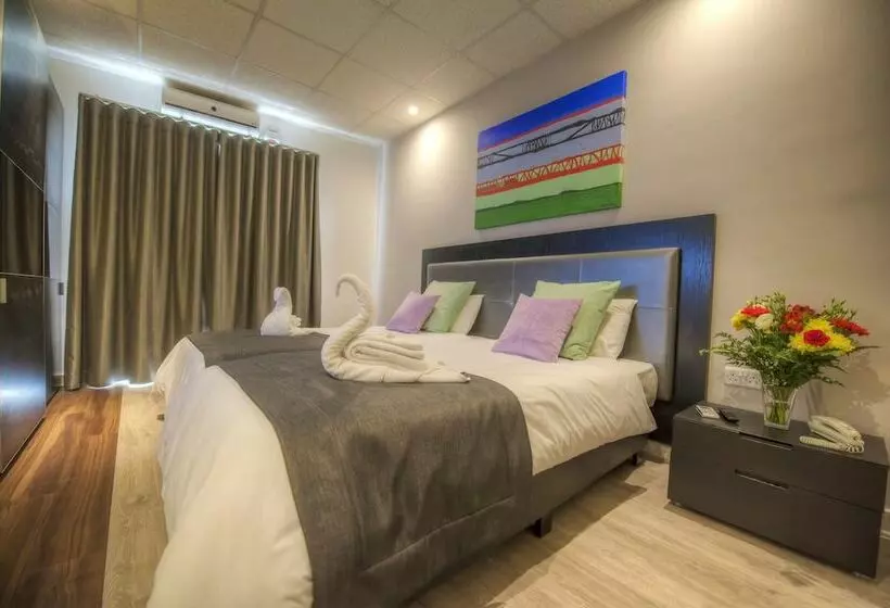 Fotos del hotel St. Julian S Bay:  5