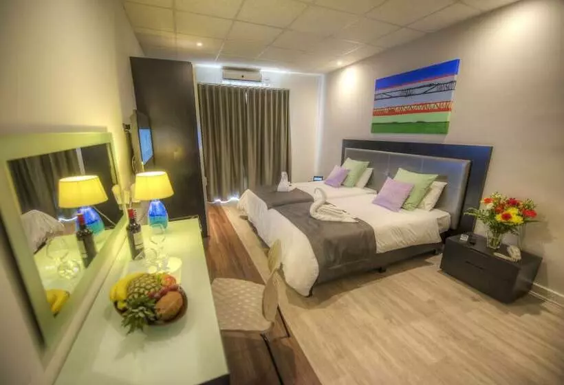 Fotos del hotel St. Julian S Bay:  17