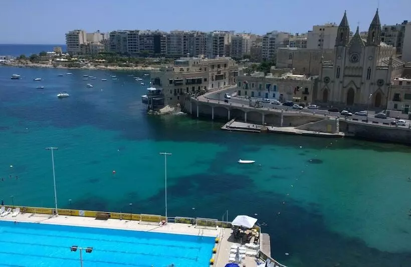 Fotos del hotel St. Julian S Bay:  7