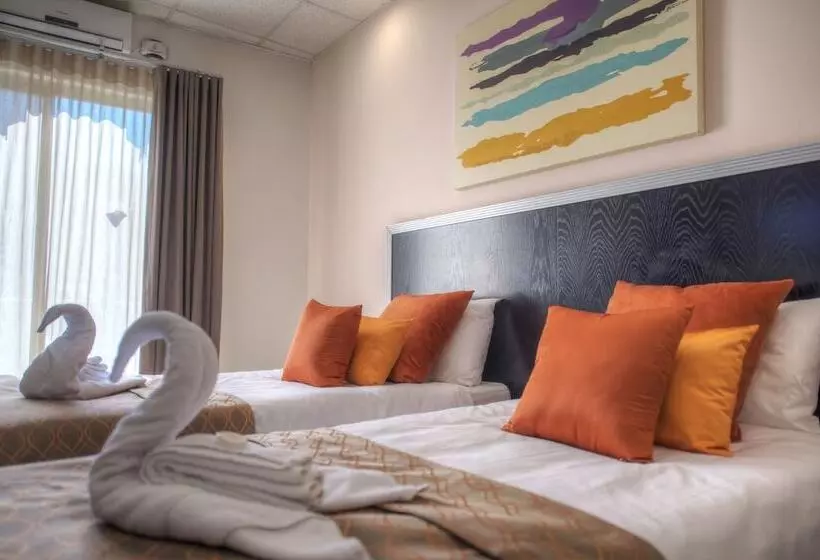 Fotos del hotel St. Julian S Bay:  10