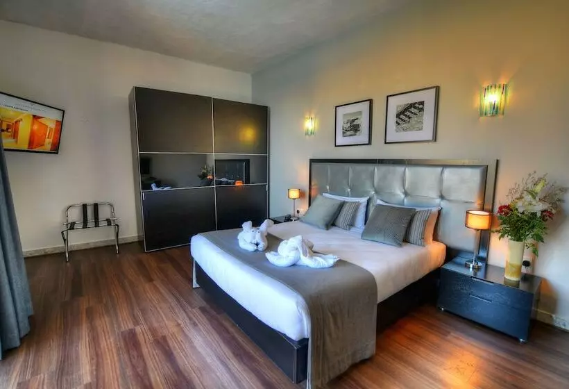 Fotos del hotel St. Julian S Bay:  11