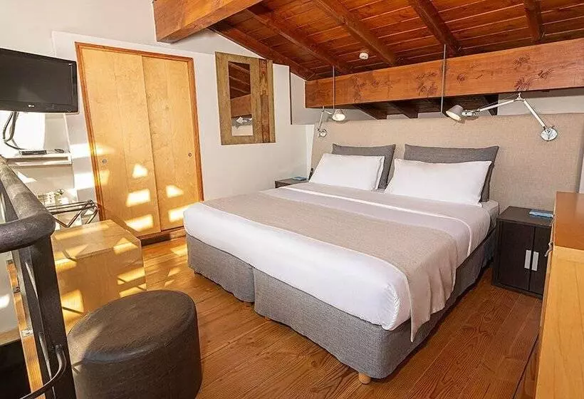 Rochester Bariloche Suites & Spa