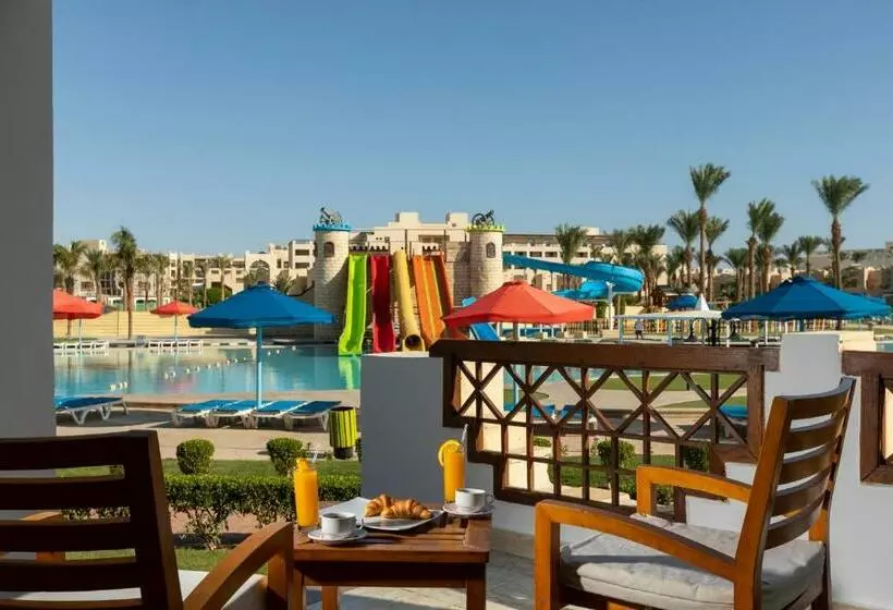 Fotos del hotel Royal Lagoons Resort & Aqua Park Families And Couples Only:  4