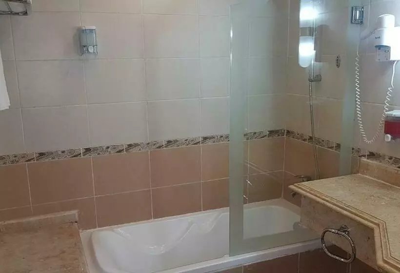 Fotos del hotel Royal Lagoons Resort & Aqua Park Families And Couples Only:  12