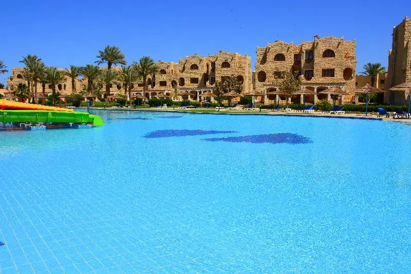 Fotos del hotel Royal Lagoons Resort & Aqua Park Families And Couples Only:  23